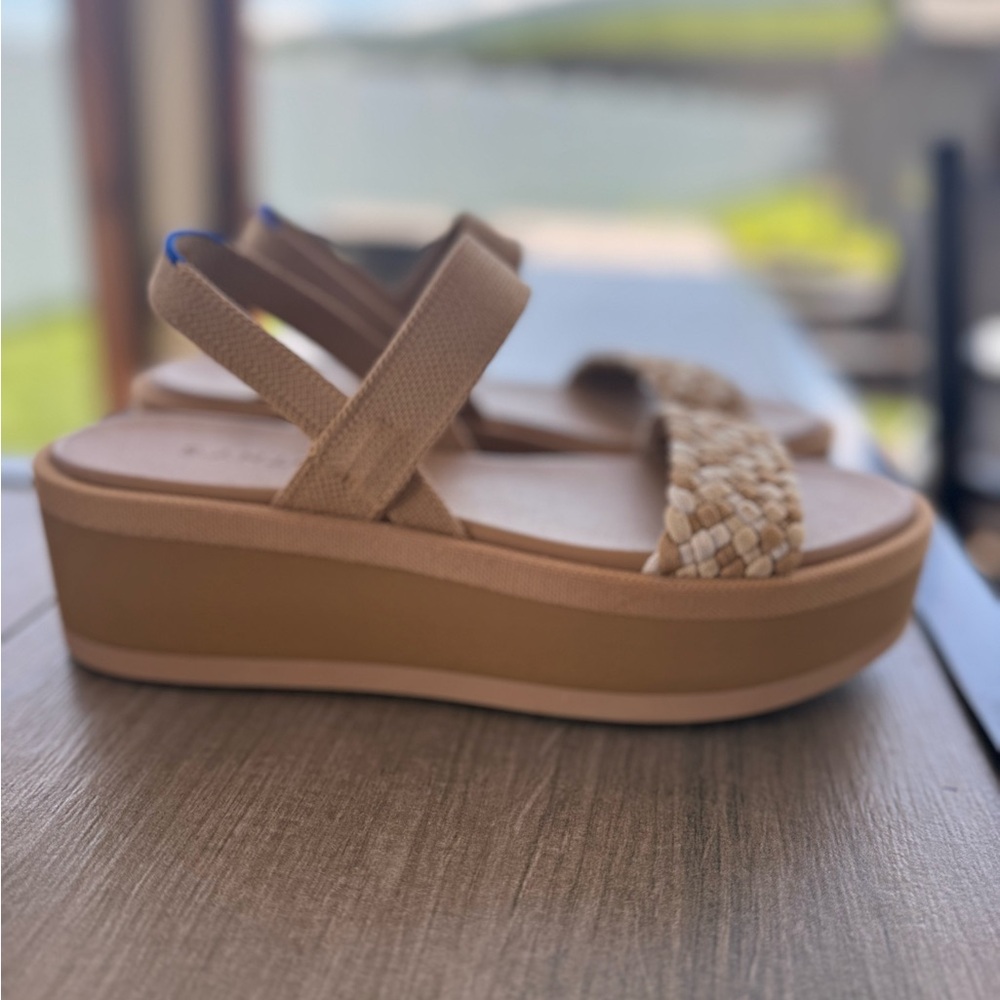 Rothy’s Lightweight Wedge Sandal in Beachsand - Picture 4 of 5